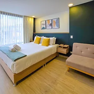 The Hood 102, Modern And Luxury , Bogotá Colombia